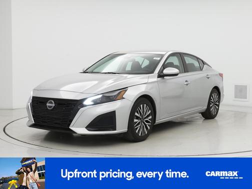 2023 Nissan Altima SV