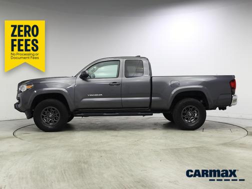 Gray 2018 Toyota Tacoma SR5