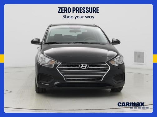 Black 2020 Hyundai Accent SE