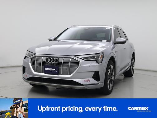 2022 Audi e-tron Premium Plus