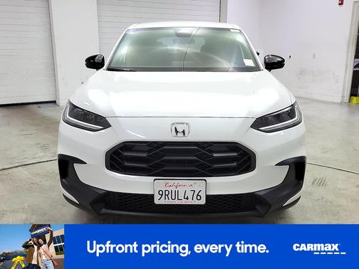 White 2025 Honda HR-V Sport