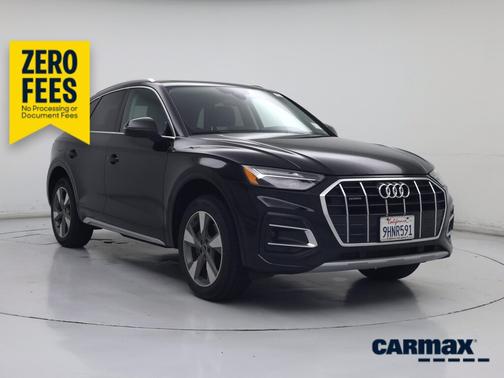 Black 2023 Audi Q5 Premium