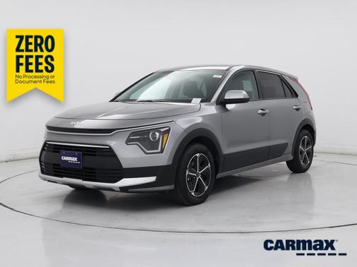 Gray 2025 Kia Niro LX
