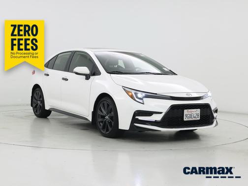 White 2023 Toyota Corolla SE