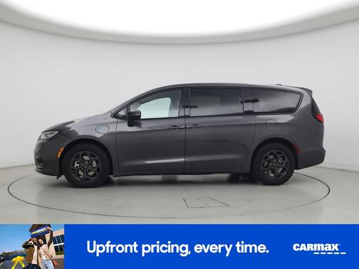 Gray 2023 Chrysler Pacifica Hybrid Touring L
