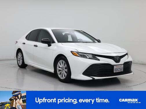 White 2018 Toyota Camry LE