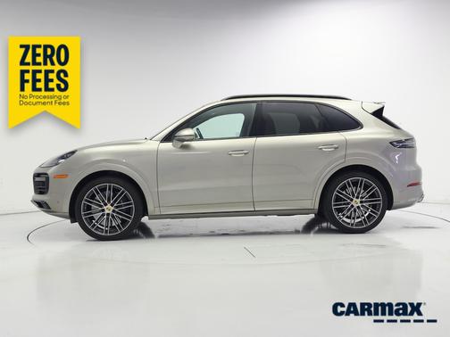 Gold 2022 Porsche Cayenne Turbo