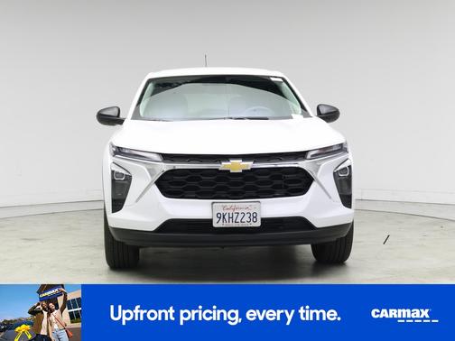 White 2024 Chevrolet Trax LS