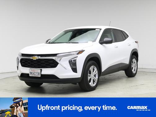 White 2024 Chevrolet Trax LS