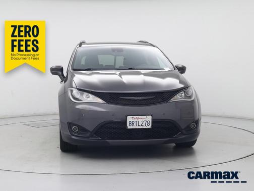 Gray 2020 Chrysler Pacifica Touring L
