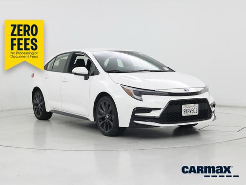 White 2024 Toyota Corolla Hybrid SE