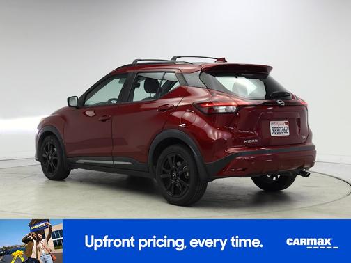 2022 Nissan Kicks SR