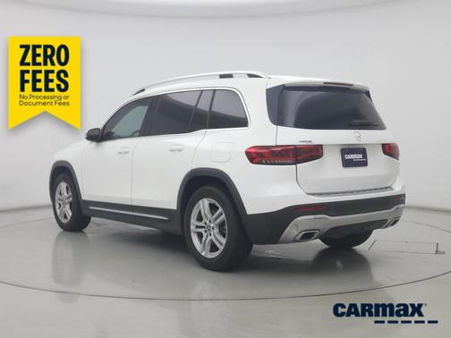 White 2022 Mercedes-Benz GLB 250