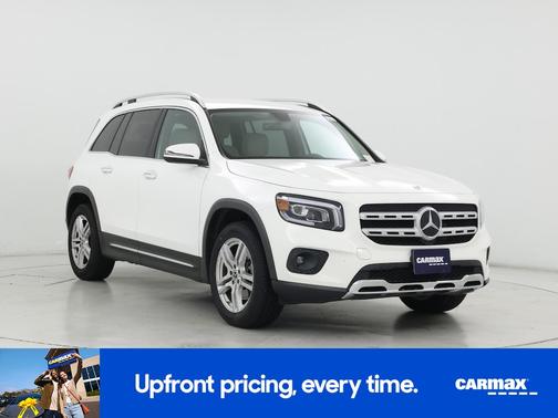 White 2022 Mercedes-Benz GLB 250