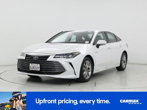 2019 Toyota Avalon Hybrid XLE