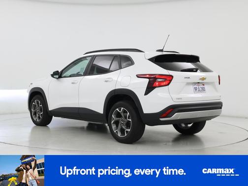 White 2024 Chevrolet Trax LT