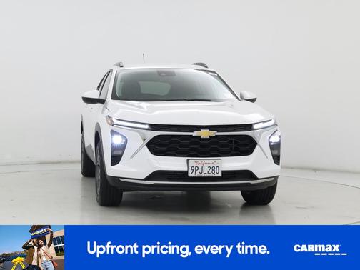 White 2024 Chevrolet Trax LT
