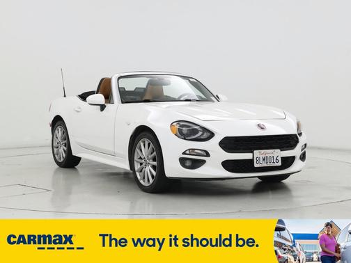 2019 FIAT 124 Spider Lusso