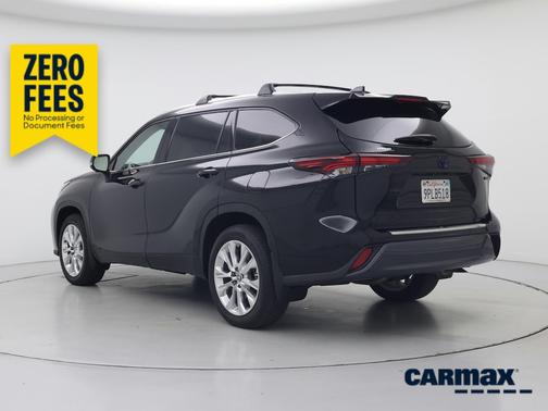 Black 2024 Toyota Highlander Hybrid Limited