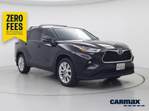 Black 2024 Toyota Highlander Hybrid Limited