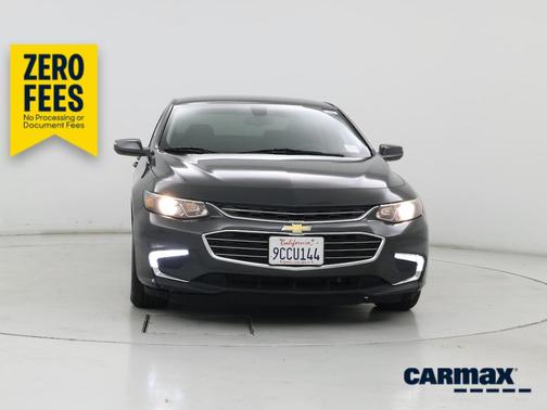 Gray 2018 Chevrolet Malibu LT