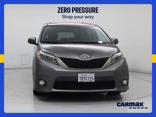 Gray 2017 Toyota Sienna SE