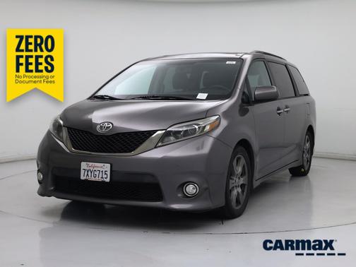 Gray 2017 Toyota Sienna SE