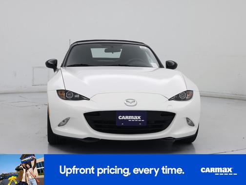 White 2016 Mazda MX-5 Miata Sport