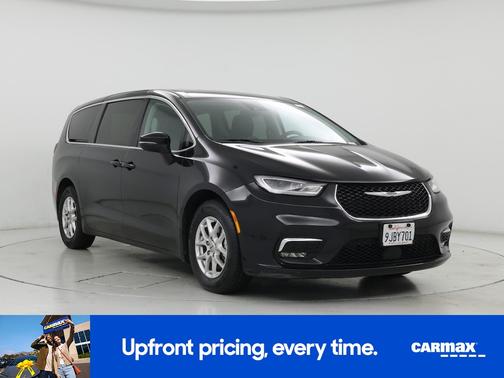 Black 2023 Chrysler Pacifica Touring L