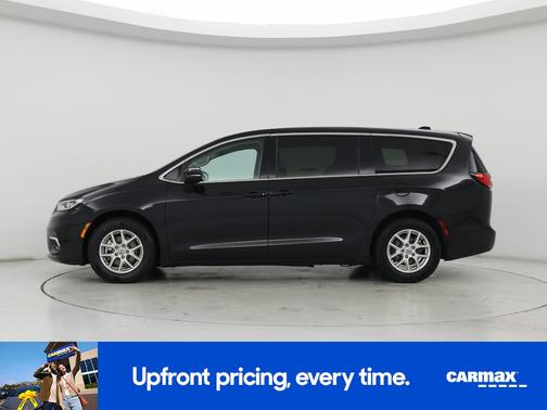 Black 2023 Chrysler Pacifica Touring L