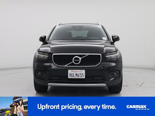 2021 Volvo XC40 T5 Momentum