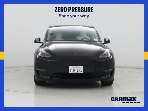 Black 2023 Tesla Model Y Performance
