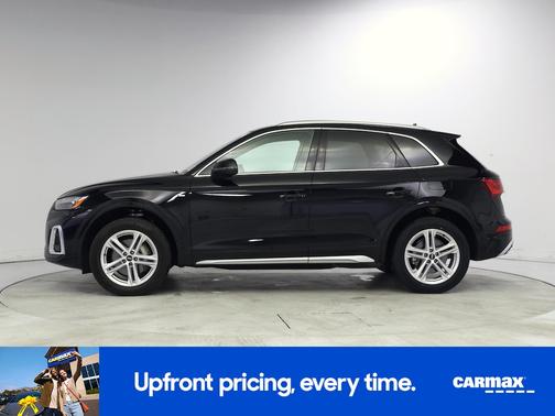 Black 2024 Audi Q5 S-Line Premium