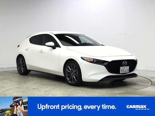 White 2022 Mazda Mazda3 Select