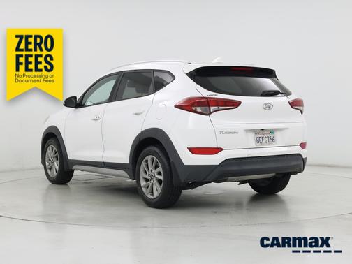 White 2018 Hyundai TUCSON SEL Plus