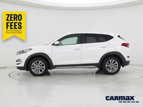 White 2018 Hyundai TUCSON SEL Plus