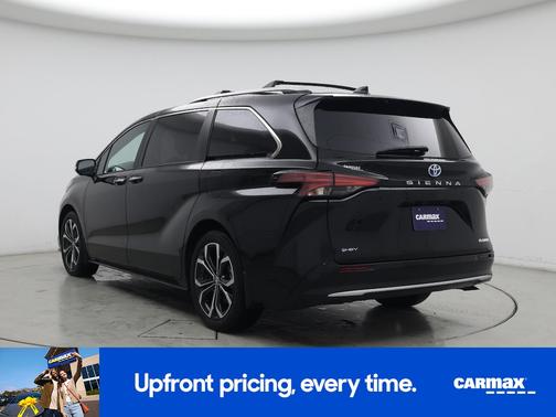 2025 Toyota Sienna Platinum