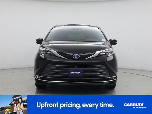 2025 Toyota Sienna Platinum