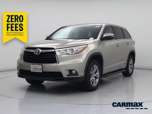 Tan 2015 Toyota Highlander LE Plus