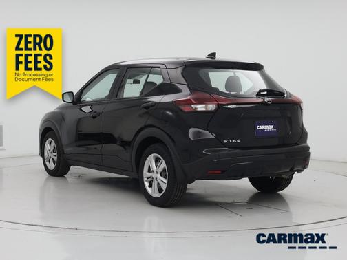 Black 2023 Nissan Kicks S