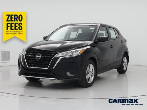Black 2023 Nissan Kicks S