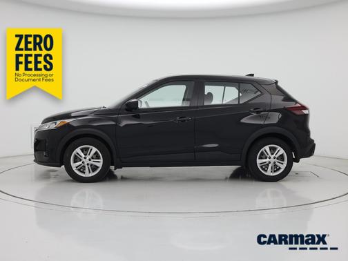 Black 2023 Nissan Kicks S