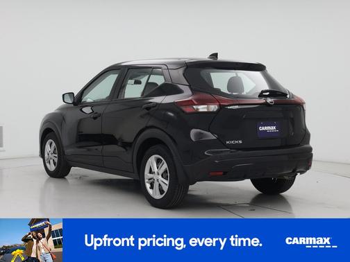 Black 2023 Nissan Kicks S