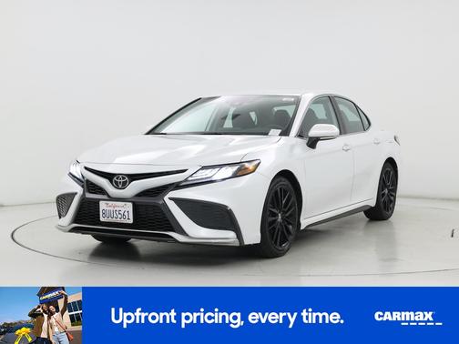 White 2021 Toyota Camry XSE