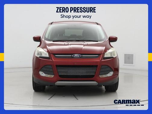 Red 2014 Ford Escape SE