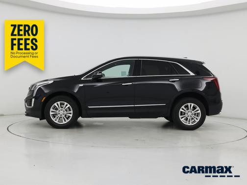 Black 2022 Cadillac XT5 Luxury
