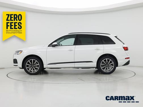 White 2023 Audi Q7 Premium Plus