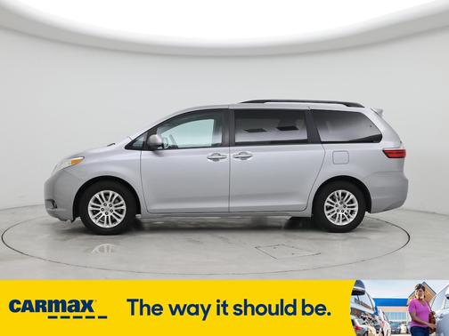 2017 Toyota Sienna XLE