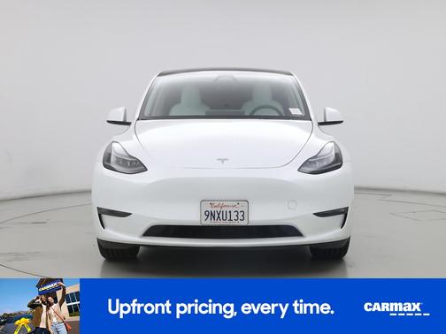 White 2024 Tesla Model Y Long Range