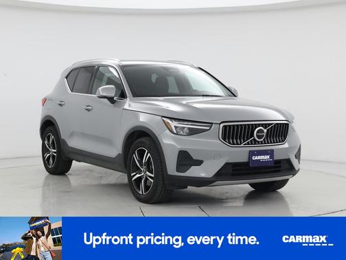 2024 Volvo XC40 B5 Core Bright Theme